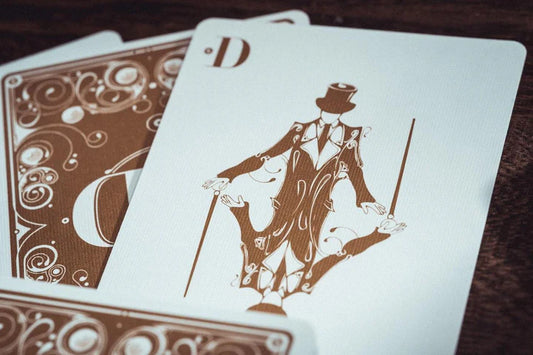 Smoke & Mirrors v8 Playing Cards - Gold